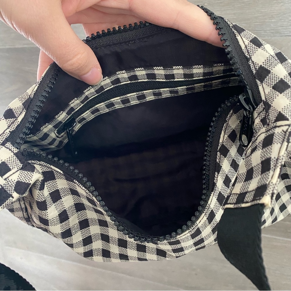 Baggu Nylon Gingham Crescent Bag - Picture 9 of 9